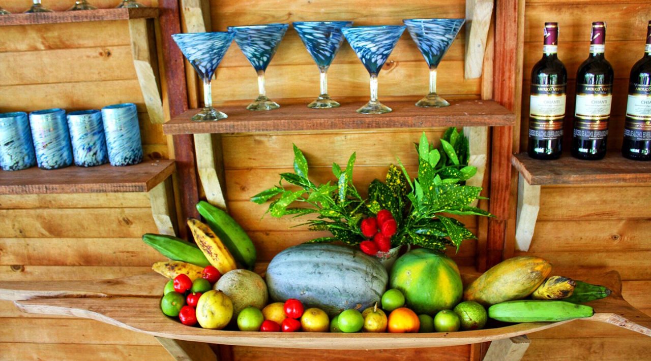 Comida y vinos en ecolodge - Choco, Colombia